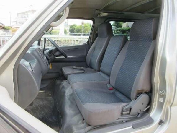 Ref:AUX-20021376 NISSAN CARAVAN 2005 - Image 7