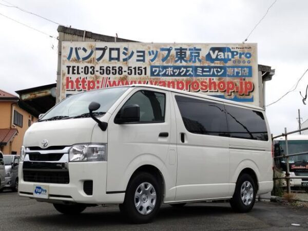 Ref:AUX-20021415 TOYOTA HIACE VAN 2024
