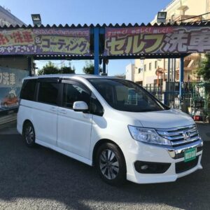 2013 Honda Stepwagon Spada pearl gasoline used car Japan export