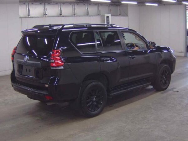 Ref:AUX-20028203 TOYOTA LAND CRUISER PRADO 2023 - Image 4