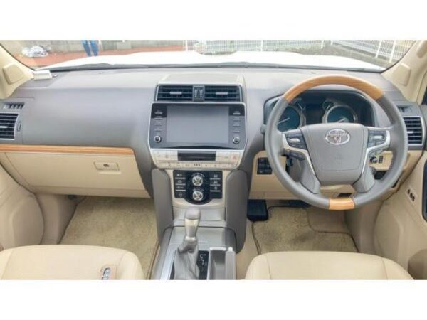 Ref:AUX-20028339 TOYOTA LAND CRUISER PRADO 2020 - Image 4