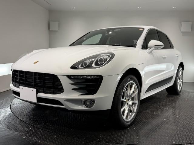 Ref:AUX-20028342 PORSCHE MACAN 2016