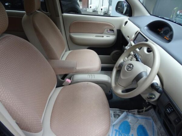 Ref:AUX-20028361 TOYOTA SIENTA 2015 - Image 11