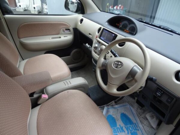 Ref:AUX-20028361 TOYOTA SIENTA 2015 - Image 12