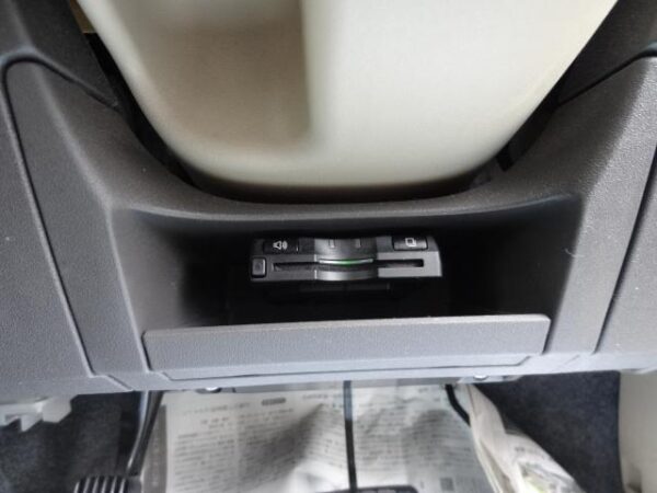 Ref:AUX-20028361 TOYOTA SIENTA 2015 - Image 8