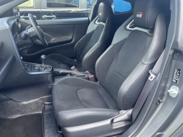 Ref:AUX-20028368 TOYOTA GR YARIS 2025 - Image 18