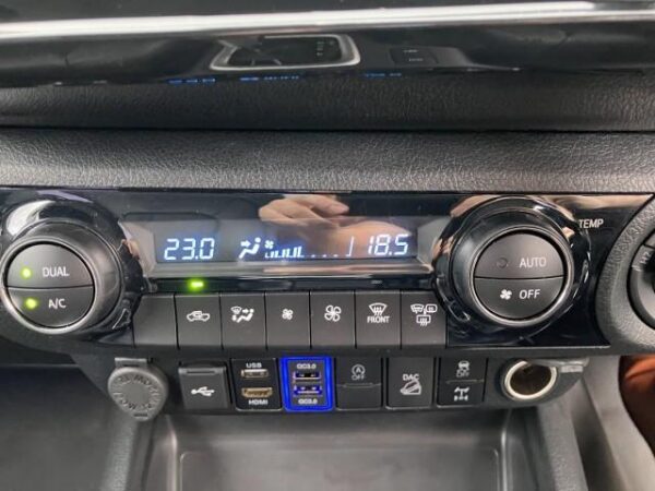 Ref:AUX-20039775 TOYOTA HILUX 2024 - Image 13