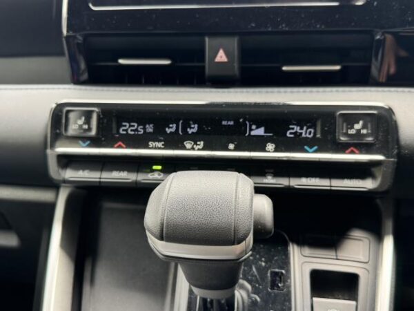 Ref:AUX-20039994 TOYOTA VOXY 2022 - Image 6