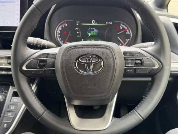 Ref:AUX-20039994 TOYOTA VOXY 2022 - Image 8