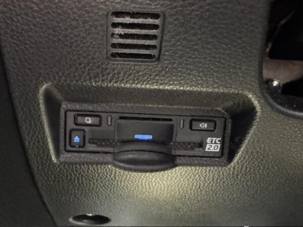 Ref:AUX-20039994 TOYOTA VOXY 2022 - Image 10
