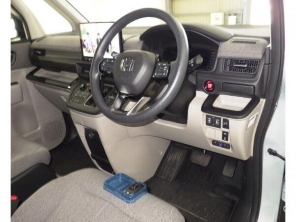 Ref:AUX-20043436 HONDA STEPWAGON 2023 - Image 3
