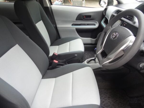 Ref:AUX-20043914 TOYOTA AQUA 2012 - Image 14
