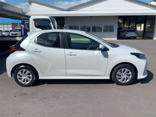 Ref:AUX-20043987 TOYOTA YARIS 2023 - Image 4
