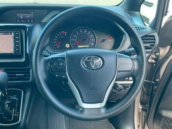 Ref:AUX-20043994 TOYOTA VOXY 2020 - Image 16