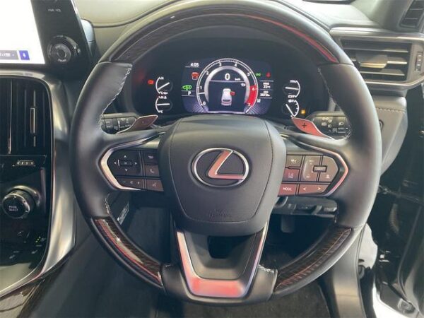 Ref:AUX-20051119 LEXUS LX 2023 - Image 16