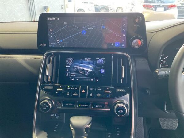 Ref:AUX-20051119 LEXUS LX 2023 - Image 10