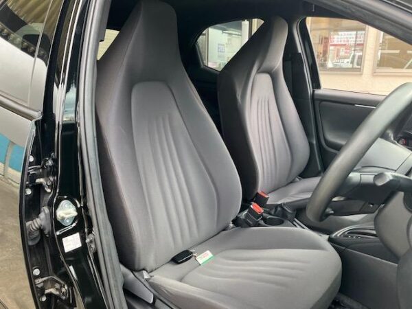 Ref:AUX-20051134 TOYOTA YARIS 2021 - Image 6