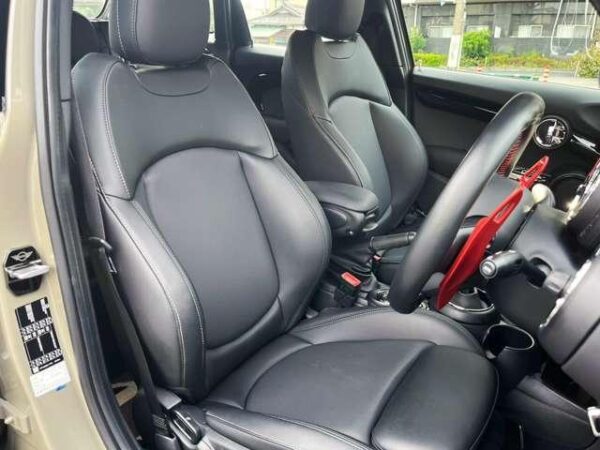 Ref:AUX-20052492 MINI MINI 2020 - Image 3