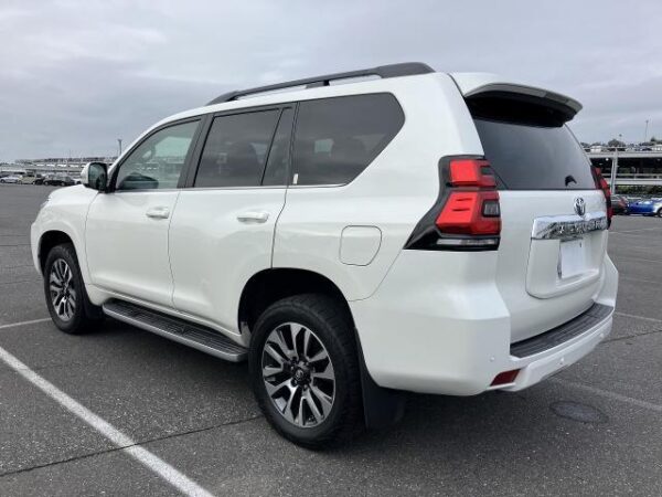 Ref:AUX-20055450 TOYOTA LAND CRUISER PRADO 2022 - Image 2