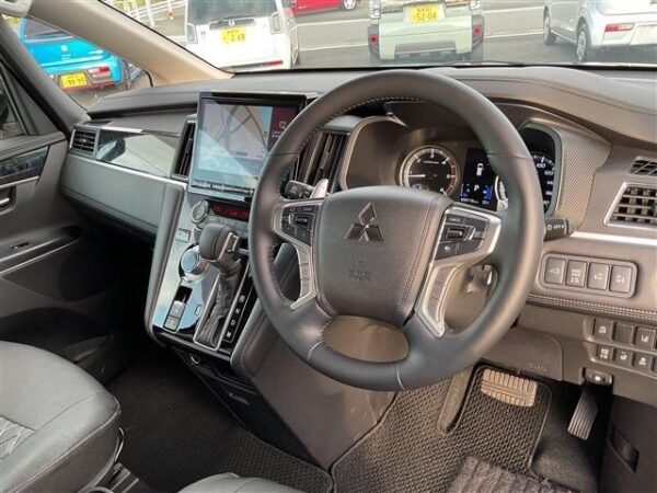 Ref:AUX-20059532 MITSUBISHI DELICA D:5 2024 - Image 2