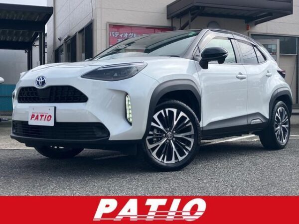 Ref:AUX-20066914 TOYOTA YARIS CROSS 2022