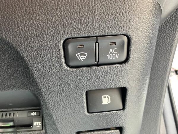Ref:AUX-20066915 TOYOTA PRIUS 2020 - Image 9
