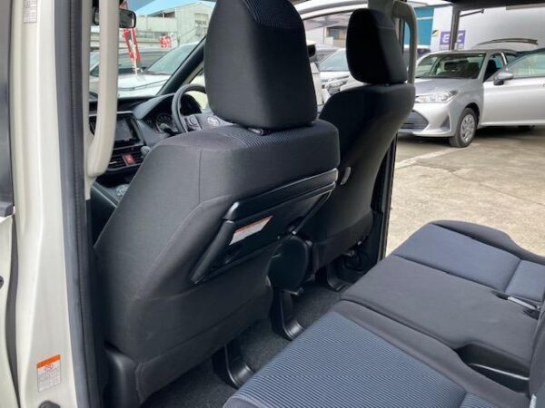 Ref:AUX-20066916 TOYOTA VOXY 2019 - Image 17