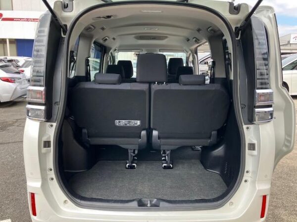 Ref:AUX-20066916 TOYOTA VOXY 2019 - Image 4