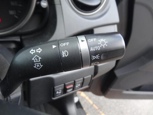 Ref:AUX-20071234 MAZDA PREMACY 2012 - Image 19