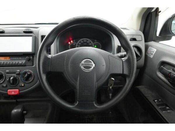 Ref:AUX-20071344 NISSAN AD 2007 - Image 18