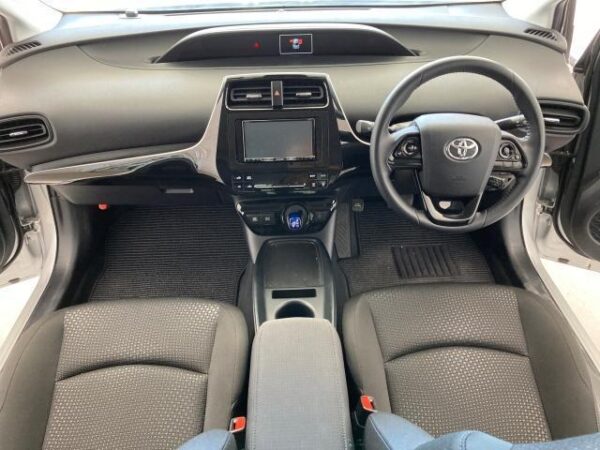 Ref:AUX-20071531 TOYOTA PRIUS 2020 - Image 3