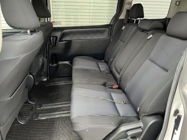 Ref:AUX-20071643 TOYOTA NOAH 2015 - Image 20