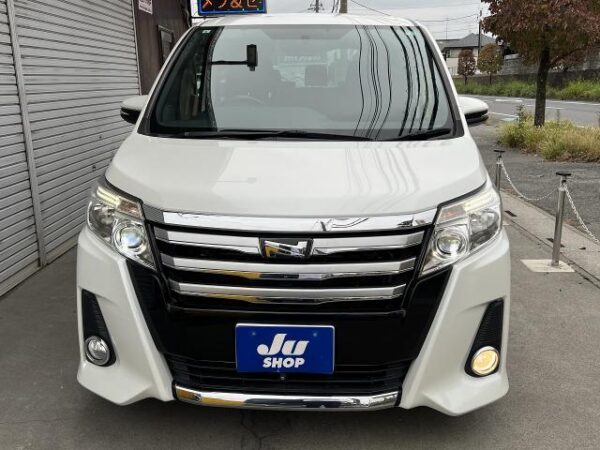 Ref:AUX-20071643 TOYOTA NOAH 2015 - Image 10