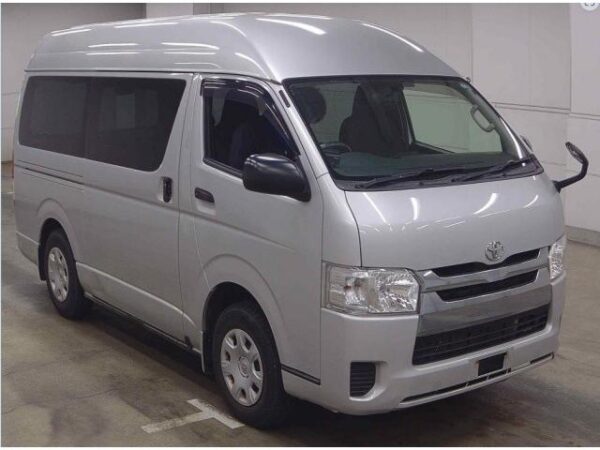 Ref:AUX-20074958 TOYOTA HIACE VAN 2016
