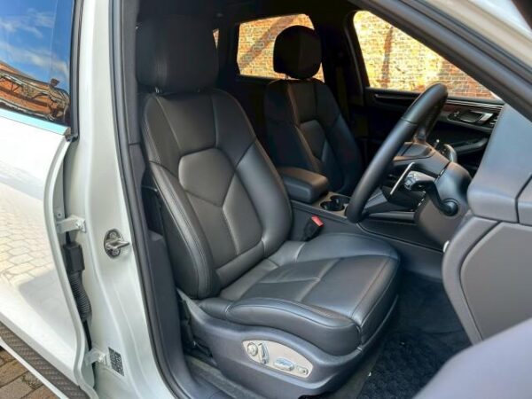 Ref:AUX-20075158 PORSCHE MACAN 2023 - Image 11