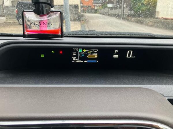 Ref:AUX-20075548 TOYOTA AQUA 2018 - Image 12
