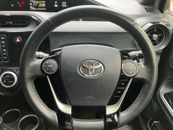 Ref:AUX-20075548 TOYOTA AQUA 2018 - Image 9