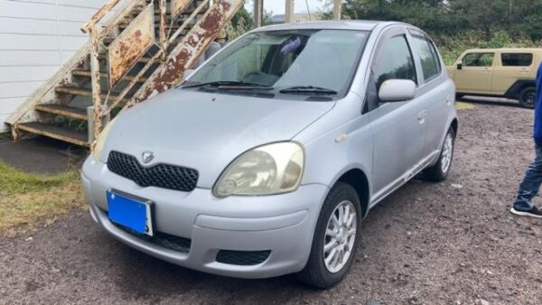 Ref:AUX-20075667 TOYOTA VITZ 2004