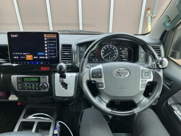 Ref:AUX-20076110 TOYOTA HIACE WAGON 2020 - Image 11