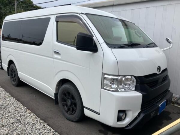 Ref:AUX-20076110 TOYOTA HIACE WAGON 2020
