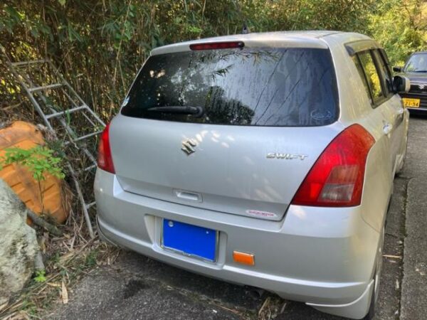 Ref:AUX-20076187 SUZUKI SWIFT 2004 - Image 2
