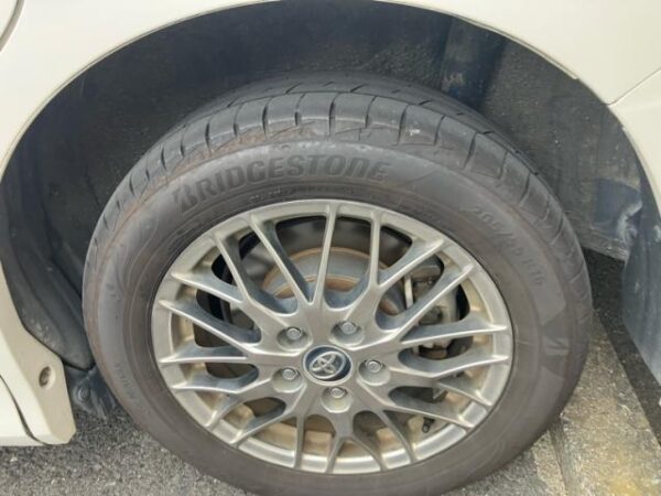 Ref:AUX-20076296 TOYOTA VOXY 2017 - Image 5