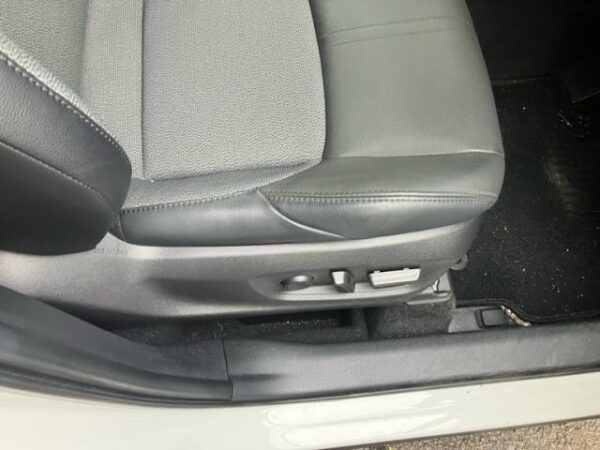 Ref:AUX-20076610 TOYOTA COROLLA CROSS 2023 - Image 15