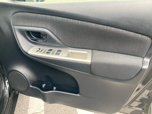 Ref:AUX-20077134 TOYOTA VITZ 2016 - Image 15
