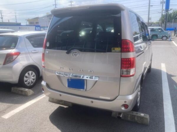Ref:AUX-20077212 TOYOTA NOAH 2001 - Image 14
