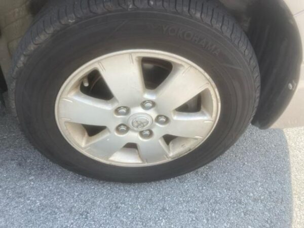 Ref:AUX-20077212 TOYOTA NOAH 2001 - Image 4