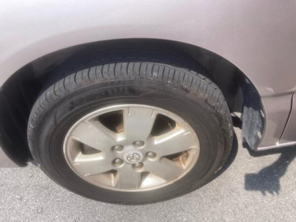 Ref:AUX-20077212 TOYOTA NOAH 2001 - Image 7