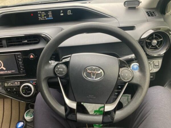Ref:AUX-20077268 TOYOTA AQUA 2018 - Image 17