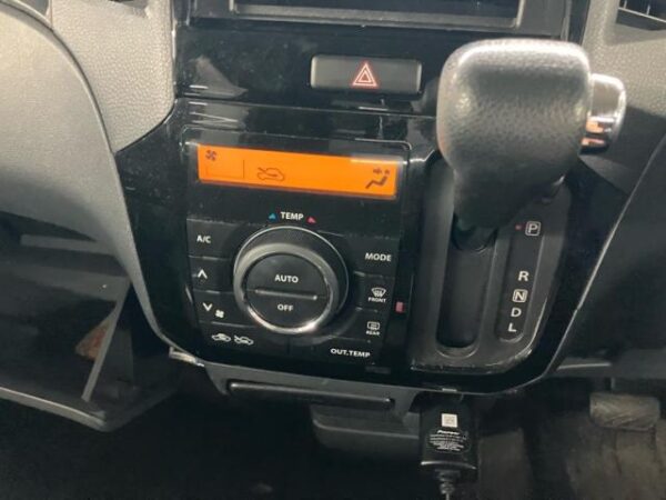 Ref:AUX-20077484 NISSAN ROOX 2013 - Image 10