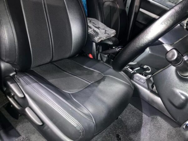 Ref:AUX-20080916 TOYOTA HILUX 2021 - Image 7